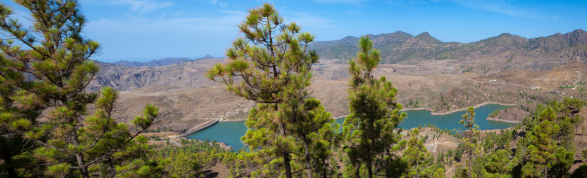 Panor&aacute;mica de la Presa de Chira en Gran Canaria
