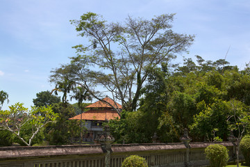 Fototapeta na wymiar Pura Taman Ayun 