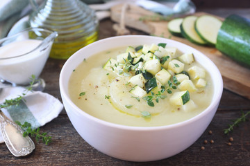 Zucchini vegretable cream soup, thyme and olive oil dressing