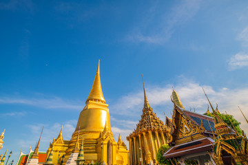 Fototapeta premium Świątynia pagoda pałacu królewskiego w Bangkoku