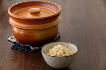 玄米ご飯と土鍋