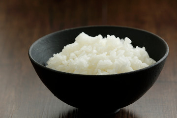 茶碗に盛ったご飯