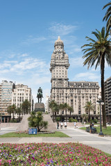 Fototapeta na wymiar Independence Square and exterior view of the Salvo Palace, Montevideo, Uruguay