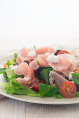生ハムサラダ