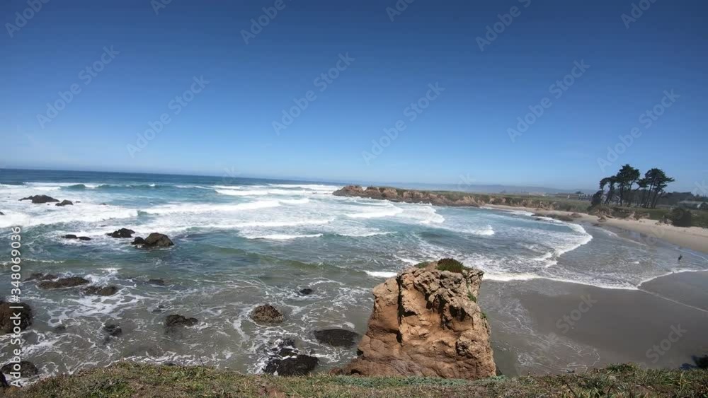 Wall mural Time lapse of beach and rocks on the north coast of california