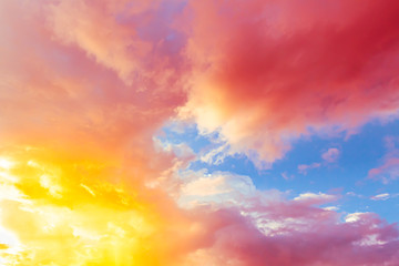 Obraz premium Wonderful color light in sky and clouds,