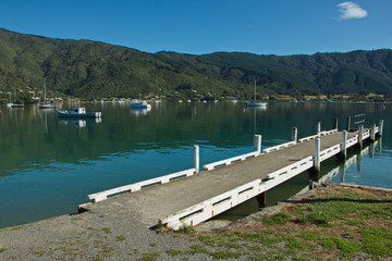 Fototapeta premium Groves Arm Jetty on Queen Charlotte Drive,Marlborough Region on South Island of New Zealand 