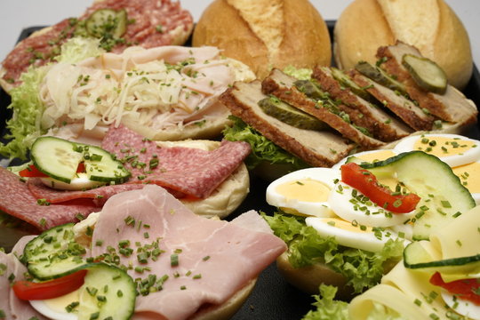 Halbe Belegte Br&ouml;tchen