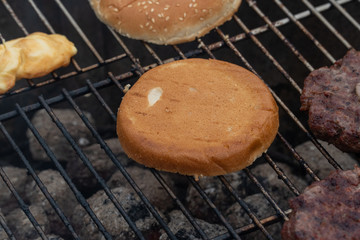 toasted buns on the grill