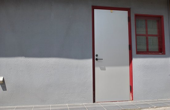 オープンドア