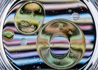 Oxygen bubbles in a liquid