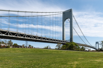 Famous suspension bridge that connects Staten Island to Brooklyn, New York