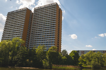 Obraz premium Low Angle View of Buildings against Sky