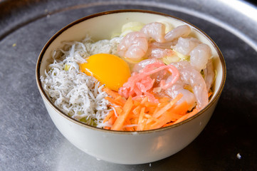 お好み焼き　海鮮　海老　シラス（未調理）