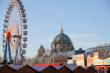 Fototapeta na wymiar Berlin Wintermarkt