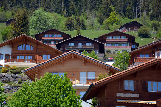 H&auml;user von Beatenberg, Berner Oberland, Schweiz