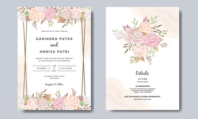 Obraz na płótnie Canvas Elegant wedding invitation cards template with pink and blush roses design Premium Vector
