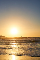 Fototapeta na wymiar Sunset over the ocean 