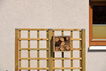 wild bee and insect shelter hotel