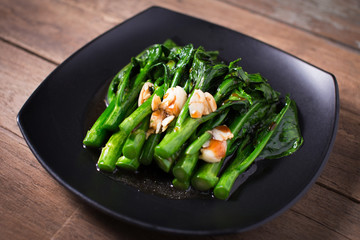 Kale fried in oyster sauce