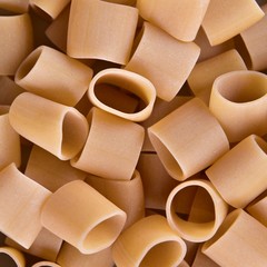 ezzi Paccheri pasta texture warm yellow color