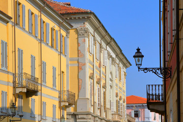 palazzi storici colorati a vercelli in italia, colorful old buildings in vercelli village in italy 