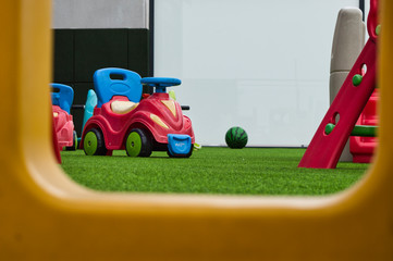 cochecito de juguete para niños pequeños