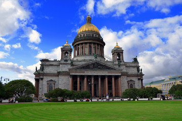 Fototapeta na wymiar Orthodox Cathedral against the blue sky