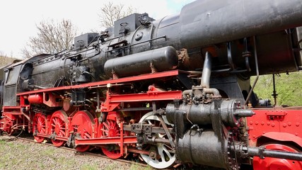 Fototapeta na wymiar alte Lokomotive, stillgelegt, Eisenbahn Friedhof