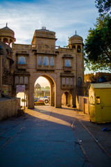 Fototapeta premium Gadsisar Sagar Lake in Jaisalmer Rajasthan, Sunrise at Gadsisar Sagar Lake 
