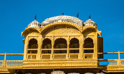 Jaisalmer Fort is situated in the city of Jaisalmer, in the Indian state of Rajasthan
