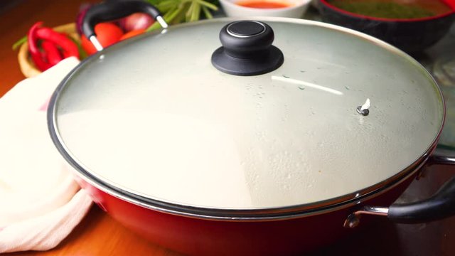 4k real time smoked arab rice mandi in the pan
