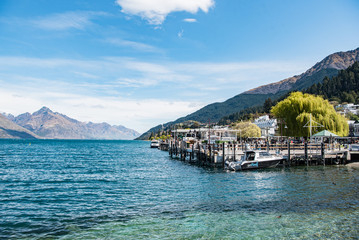 lake wakatipu in queenstown new zealand