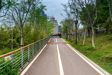 Obraz premium walkway in the modern city