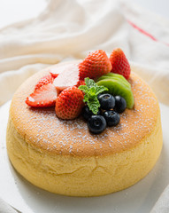 cheesecake with berries