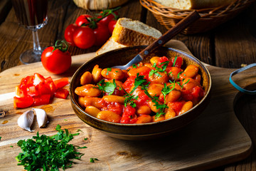 Rustic giant beans with fresh tomato sauce