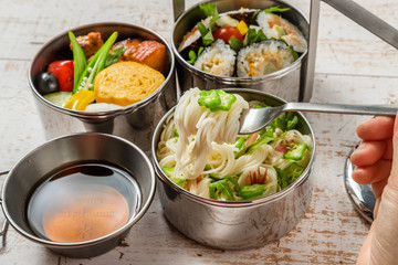 そうめん　ひやむぎ　Japanese very thin noodle(Somen)