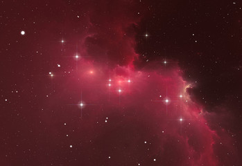 Leuchtender riesiger Nebel mit jungen Sternen. Weltraumhintergrund © Peter Jurik