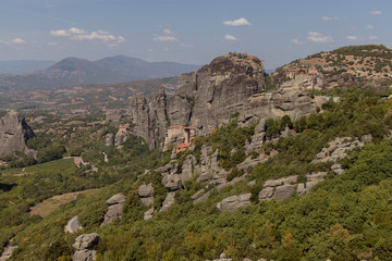 Fototapeta na wymiar Monastery in the mountains of Greece Meteora