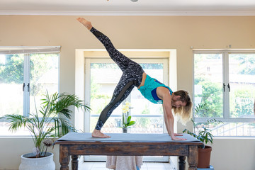 Mat Pilates: Pilates stretch for mobility