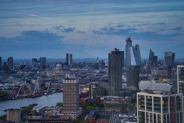 Panorámica the city de Londres. Río Támesis.Reino unido.