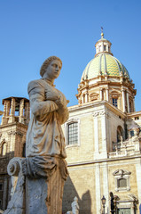 Fototapeta na wymiar Fontana pretoria, Palermo