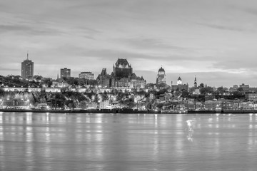 Obraz na płótnie Canvas Panoramic view of Quebec City skyline in Canada