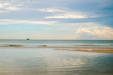 Fototapeta na wymiar sea sand and sky