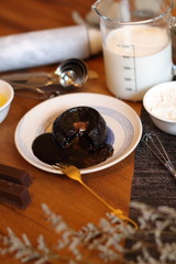 Little chocolate bread with chocolate melting cake 