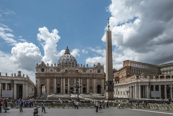 panoramic view to vatican cathedral st peter's basilica rome