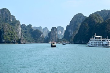 Fototapeta na wymiar The view of Halong bay in Vietnam.