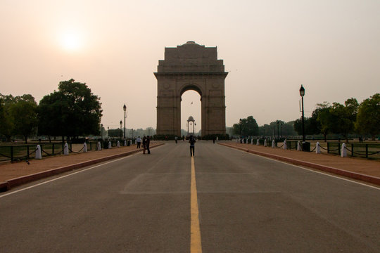 Sunrise At India Gate, New Delhi / Morning Cycling | Silhouette Of India Gate, Vijay Chowk, Sun Behind India Gate/ Empty India Gate, War Memorial