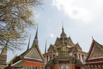 Naklejka premium Wat Pho (Wat Phra Chetuphon Vimolmangklararm Rajwaramahaviharn), Pranakorn District, Bangkok, Thailand.