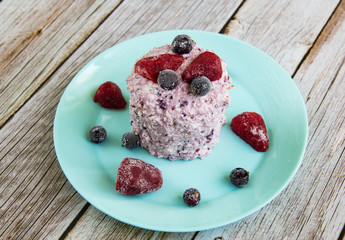 Carrot and cottage cheese cake with strawberries and black currant